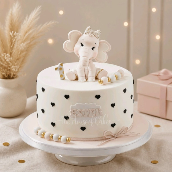 Cake with elephant