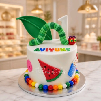 Caterpillar cake 2