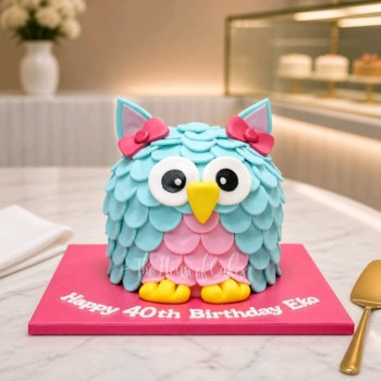 Cute owl cake