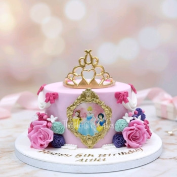 Disney Princesses cake 10