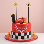 Disney cars Mcqueen cake