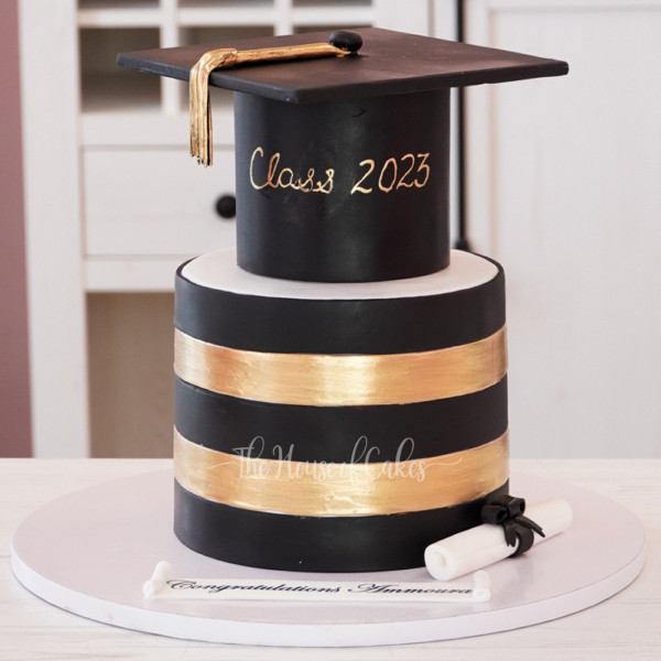 graduation cake