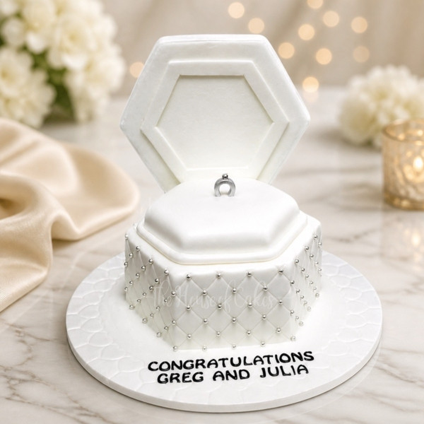 Engagement Ring Cake in Dubai
