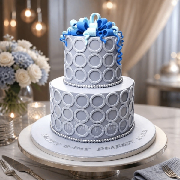 Silver Circles Cake
