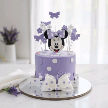 Minnie Mouse Cake 40