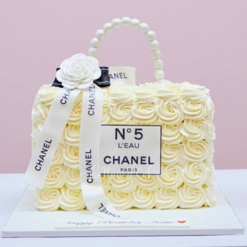 Chanel Bag Cake