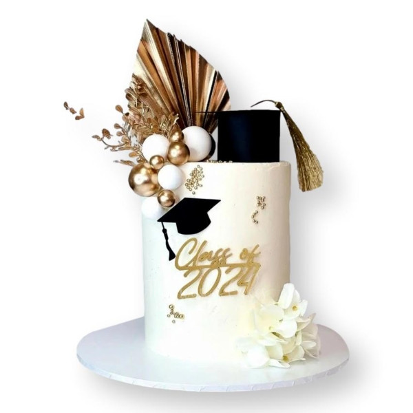 graduation cake