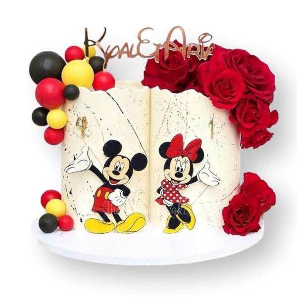 Mickey and Minnie Mouse Cake in Dubai