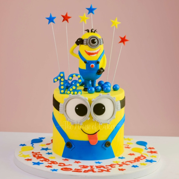 Minions Cake