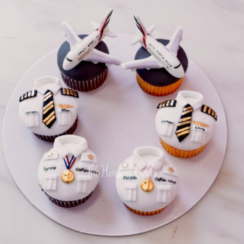 PILOT CUPCAKES