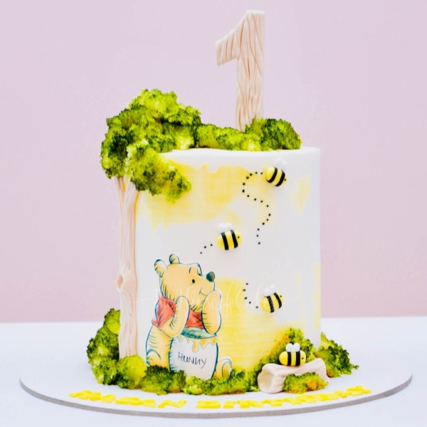 winnie the pooh cake