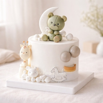 Adorable Teddy Bear Cake in Dubai