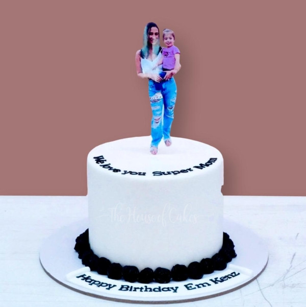 cake with standing photo