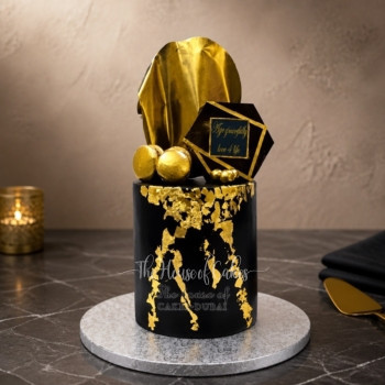 Trendy Black and Gold Cake in Dubai