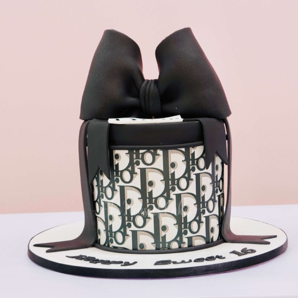 dior cake