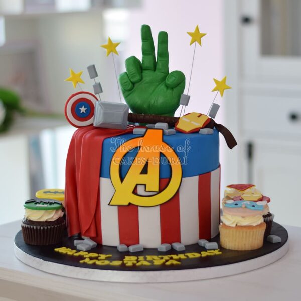 Avengers Superheroes cake and cupcakes