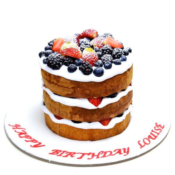 Naked cake with berries