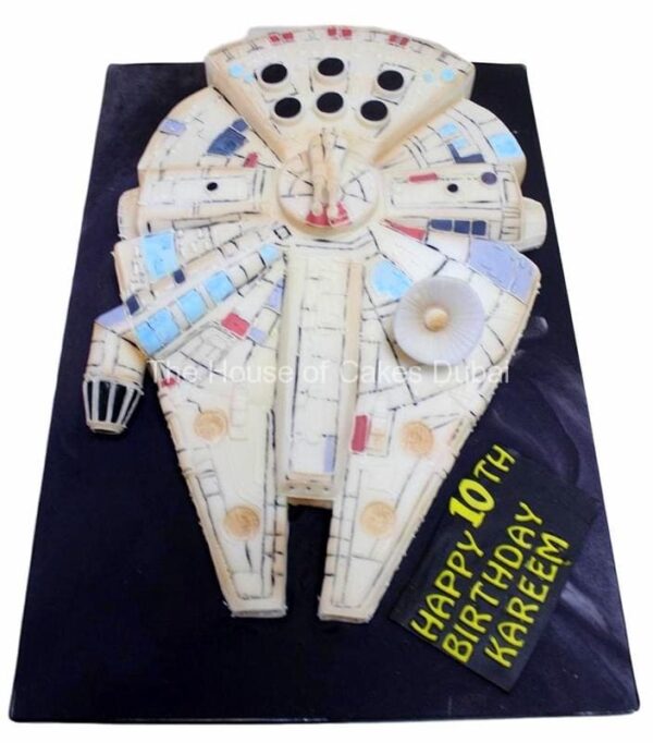 Millennium Falcon Star wars space ship cake