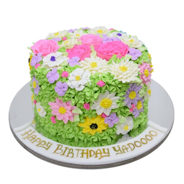 Buttercream flowers cake 3