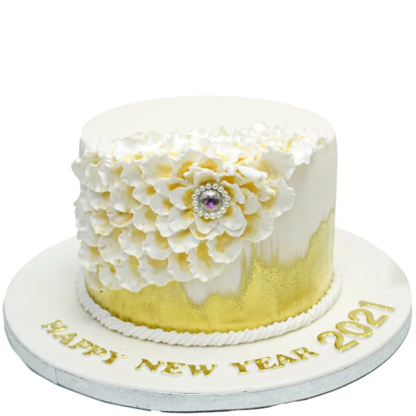 White and gold cake 9