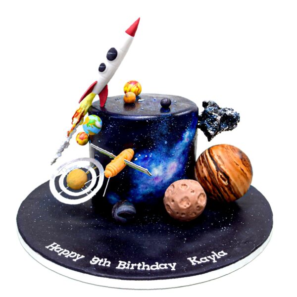Spaceship Galaxy planets cosmos themed cake