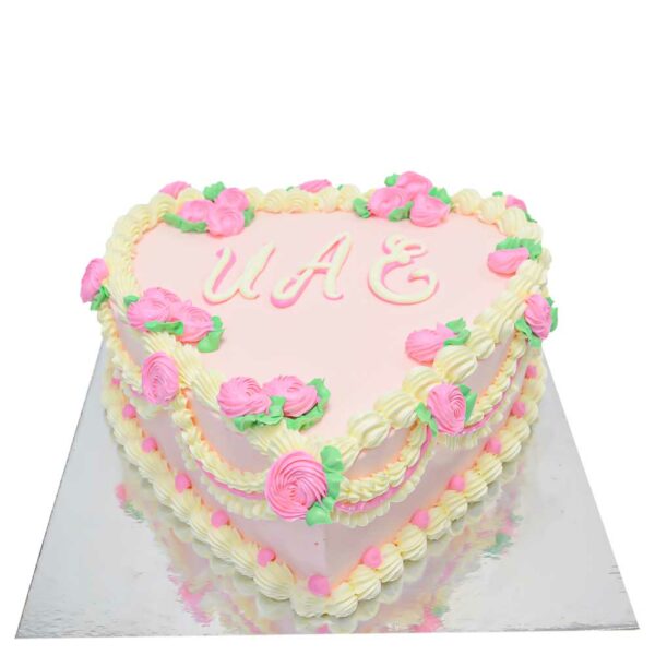 UAE heart cake