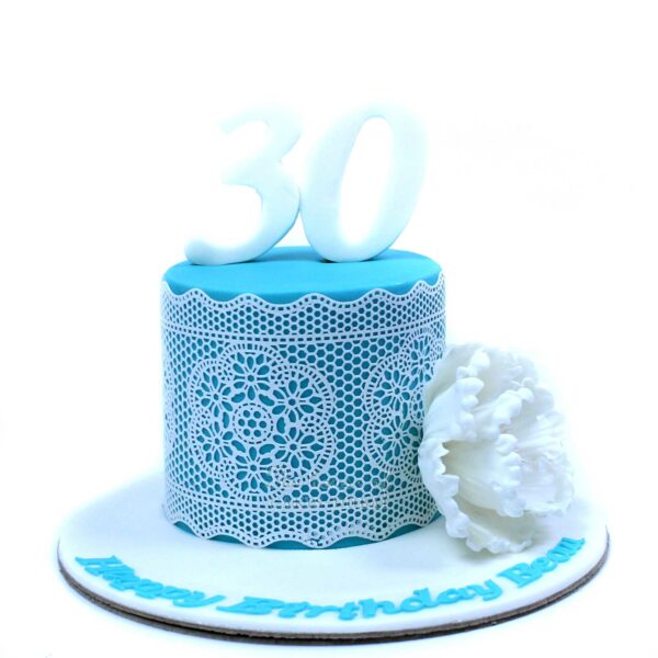 Mini cake with lace - blue
