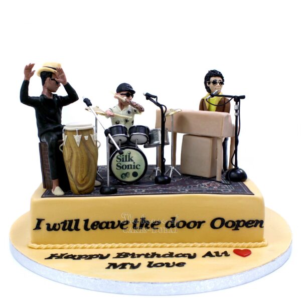 Music band cake