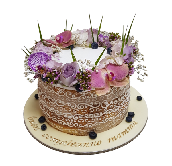 Naked cake with lace and purple flowers 2