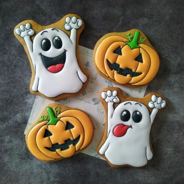 Halloween cookies 3