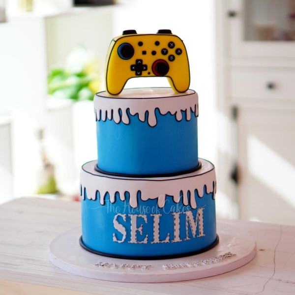 Cake with Yellow Xbox Series X/S Controller