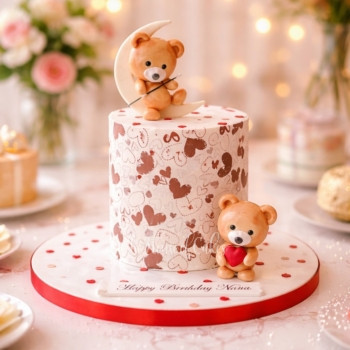 Cute Valentine's Cake with teddy bears