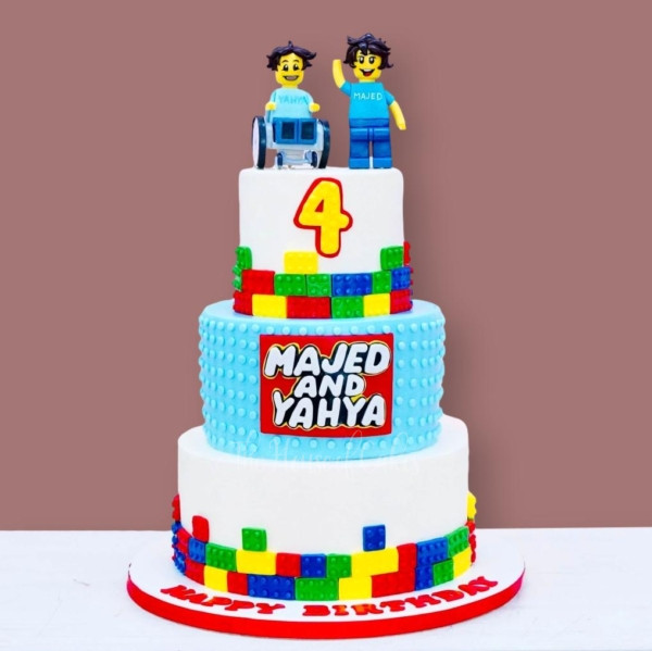 Amazing LEGO Cake