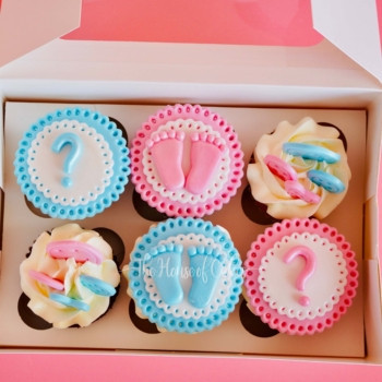 gender reveal cupcakes