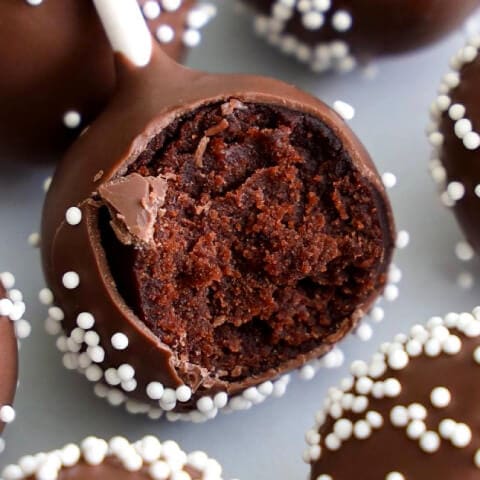 chocolate-cake-pops