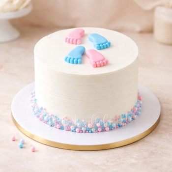 Exquisite Gender Reveal Cake