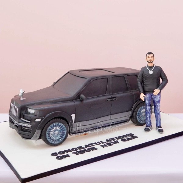 exquisite rolls royce cake
