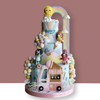 Show-stopping Bluey and Bingo Cake