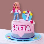 Pretty Roblox girl cake