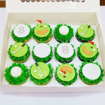 Exquisite Golf Cupcakes