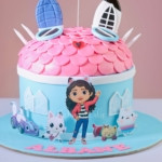 Exquisite Gabby's Dollhouse Cake
