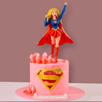 Supreme superwoman cake