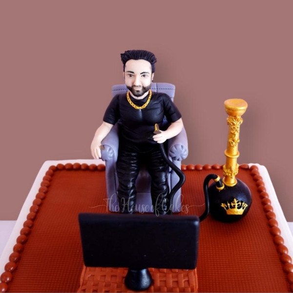 Shisha Vibes & Jeep Rides Cake