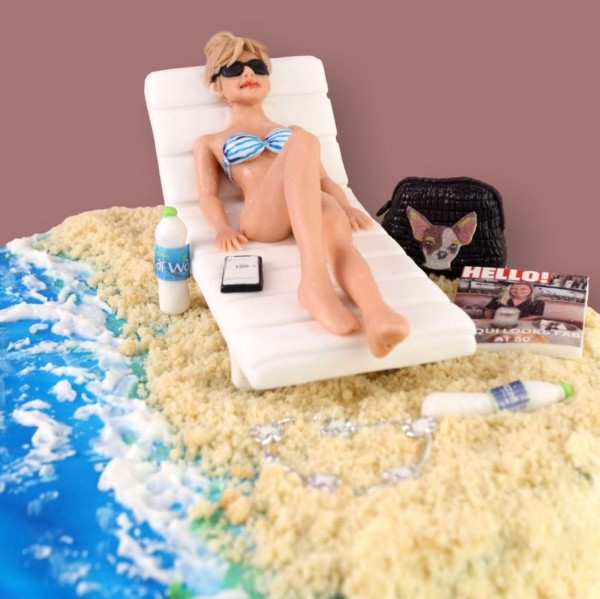 beach queen cake