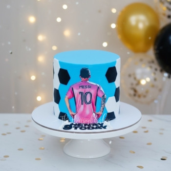 Messi Mania Cake in Dubai