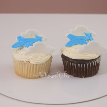 Plane Cupcakes in Dubai