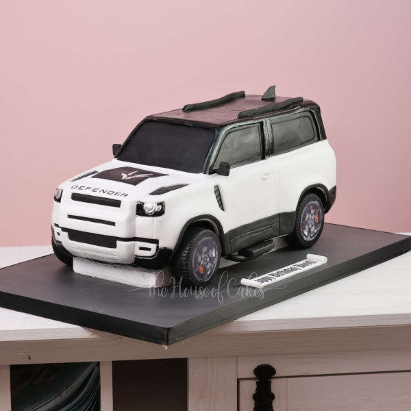 Land Legend Defender Cake in Dubai